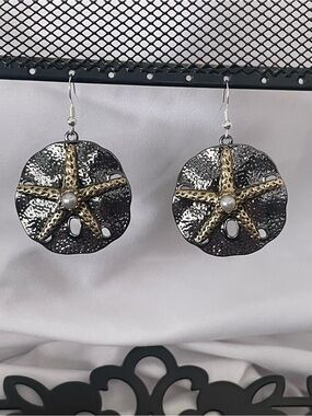 Sand dollar and Starfish Earrings